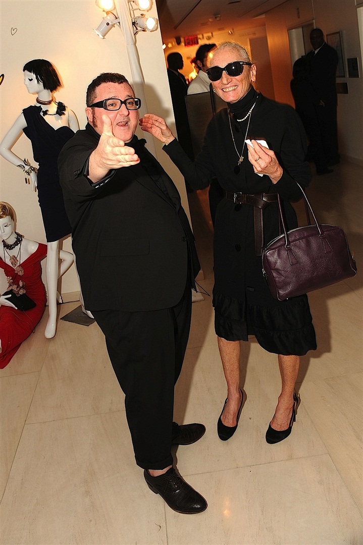 Alber Elbaz, 10. yılını kutladığı Lanvin'in yeni koleksiyonunu Barneys New York'ta sundu.