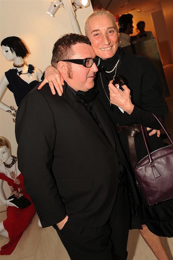 Alber Elbaz, 10. yılını kutladığı Lanvin'in yeni koleksiyonunu Barneys New York'ta sundu.