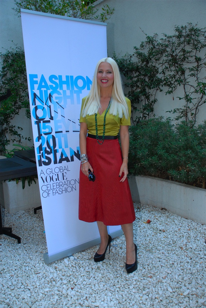 Fashion's Night Out için Nişantaşı'na gelenler sokakta stil yarışına girdi.