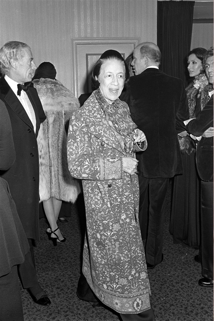 1962-1971 arasında Vogue Amerika'nın editörlüğünü yapan Diana Vreeland'ın belgeseli çekildi.