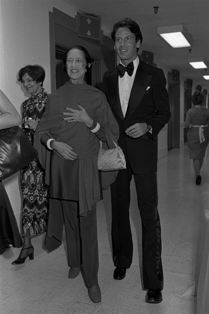 1962-1971 arasında Vogue Amerika'nın editörlüğünü yapan Diana Vreeland'ın belgeseli çekildi.