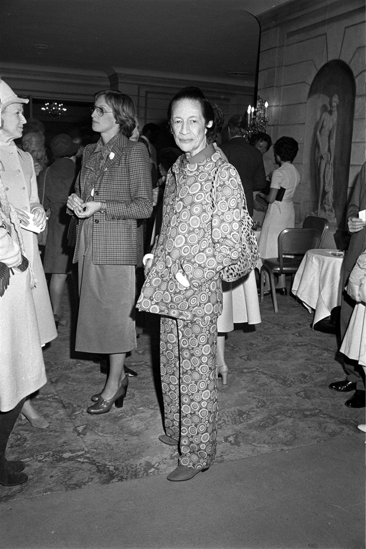 1962-1971 arasında Vogue Amerika'nın editörlüğünü yapan Diana Vreeland'ın belgeseli çekildi.