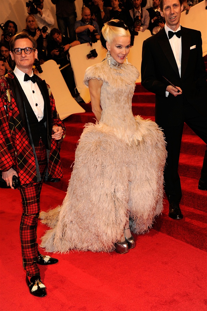 2011 Costume Institute Gala'nın Kırmızı Halı seremonisinden gözlerinizi alamayacaksınız.