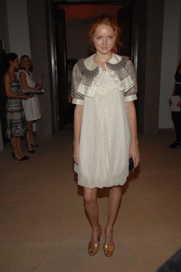 Dr. Parnassus'un kızı rolündeki genç model Lily Cole beyazperdeye ısındı.