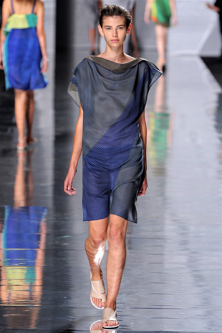 Issey Miyake 2013 İlkbahar/Yaz