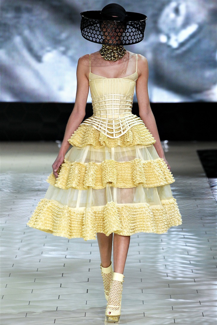 Alexander McQueen 2013 İlkbahar/Yaz