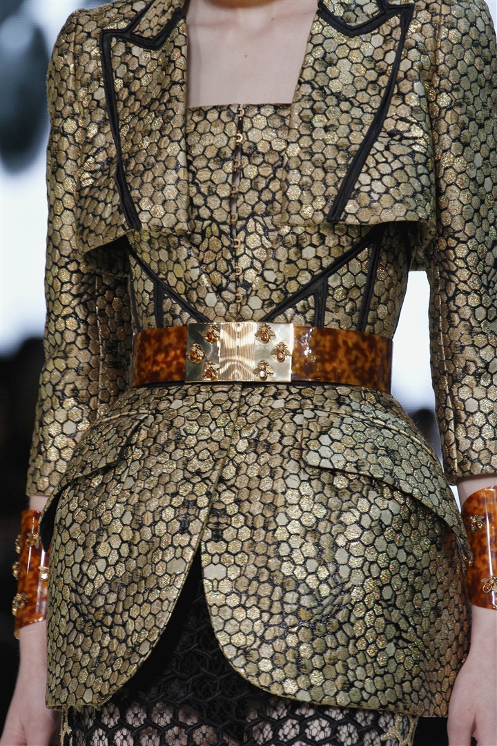 Alexander McQueen 2013 İlkbahar/Yaz Detay