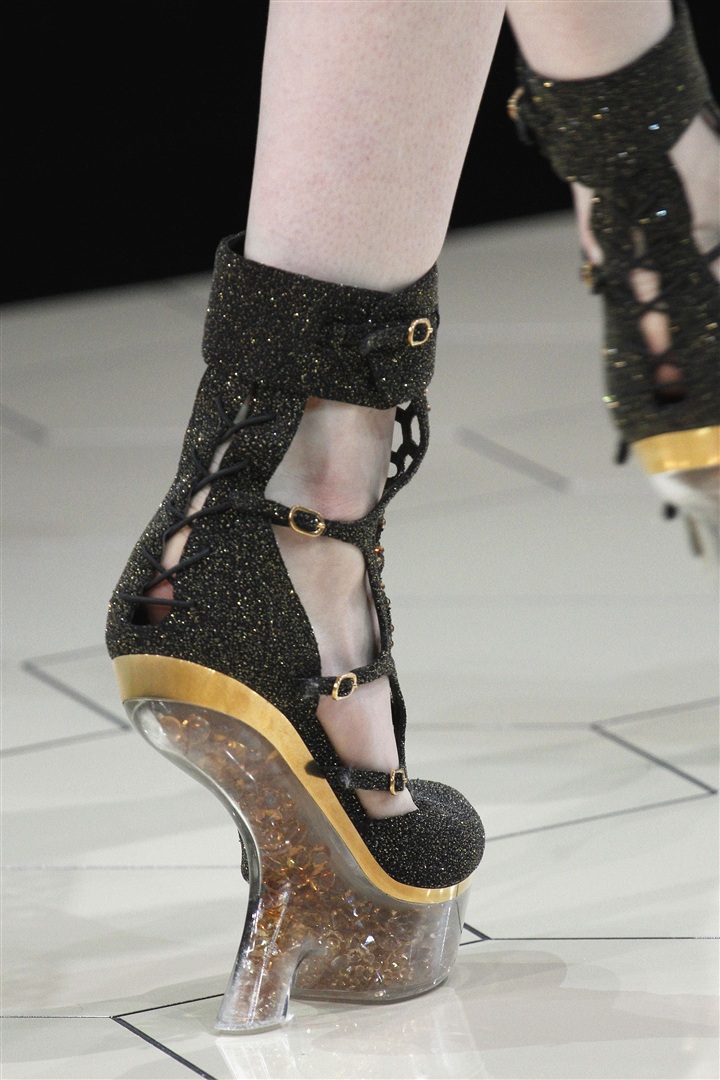 Alexander McQueen 2013 İlkbahar/Yaz Detay