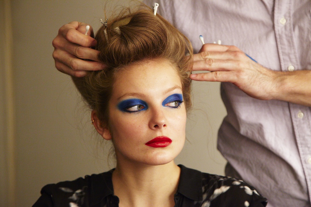 Çekim arkası: Eniko Mihalik Factory Girl oldu (Kasım 2012)