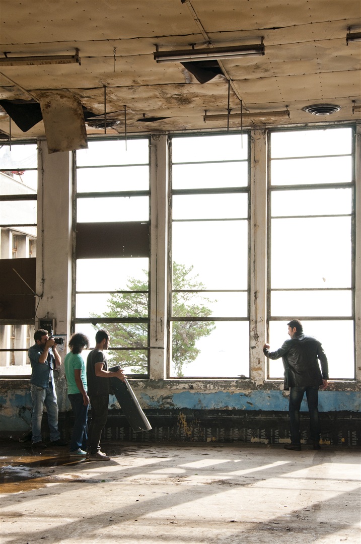 Çekim arkası: Yakışıklı, başarılı, karizmatik Kenan İmirzalıoğlu (Aralık 2012)