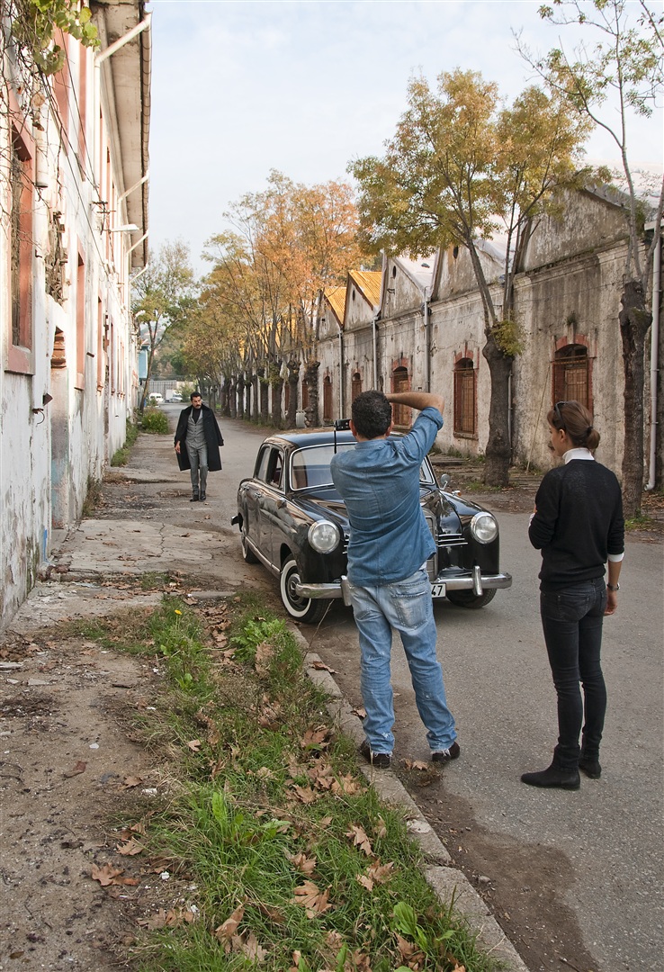 Çekim arkası: Yakışıklı, başarılı, karizmatik Kenan İmirzalıoğlu (Aralık 2012)
