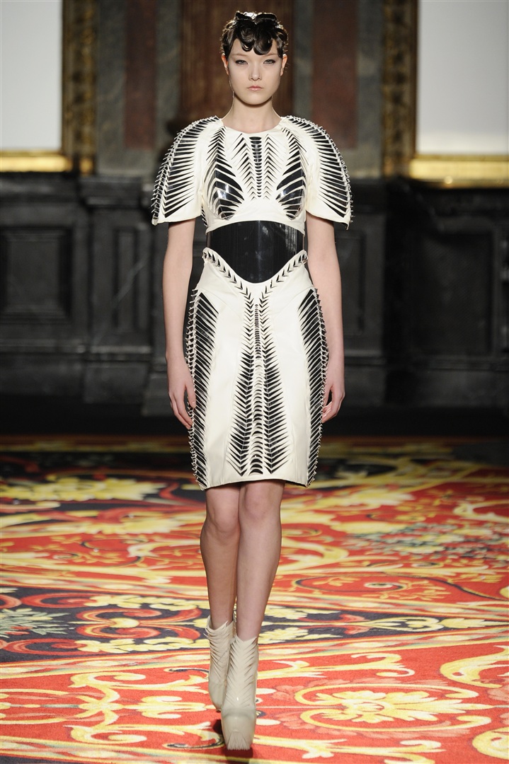 Iris Van Herpen 2013 İlkbahar/Yaz Couture