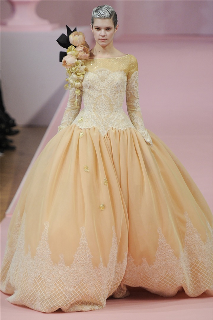 Paris Couture Haftası'ndan 10 gelinlik fikri
