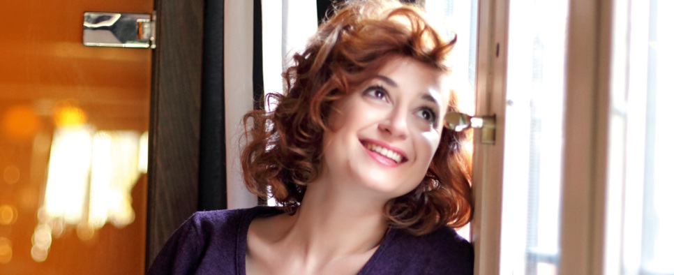 Siyah Beyaz Düeti Dergi Resimleri