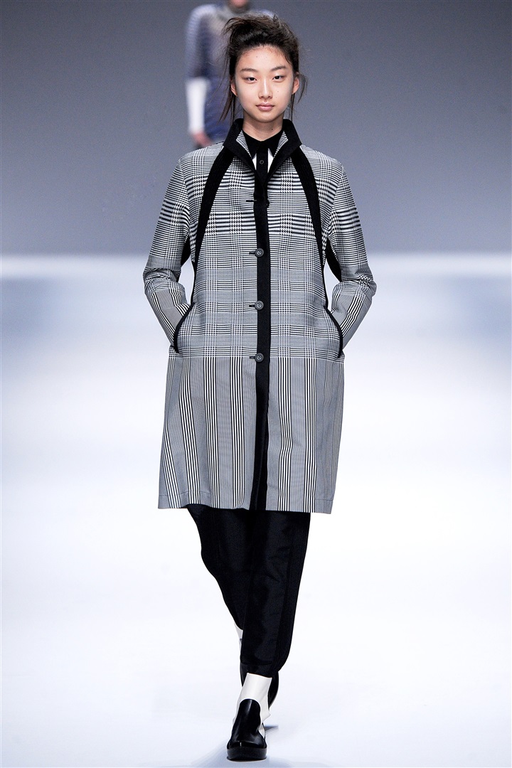 Issey Miyake 2013-2014 Sonbahar/Kış