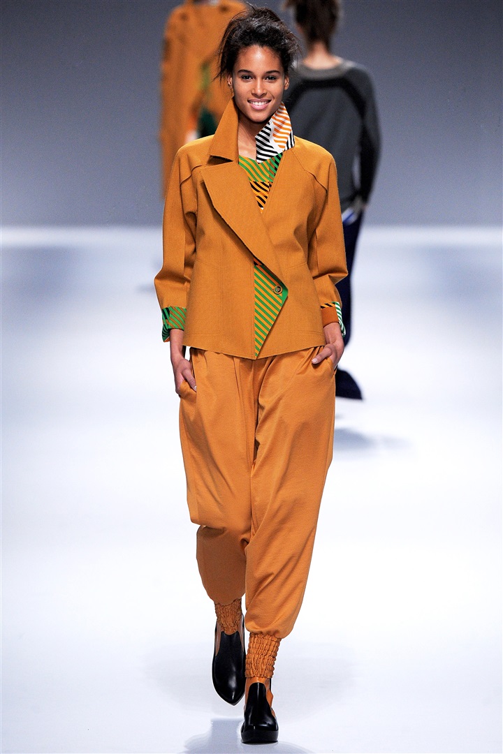 Issey Miyake 2013-2014 Sonbahar/Kış