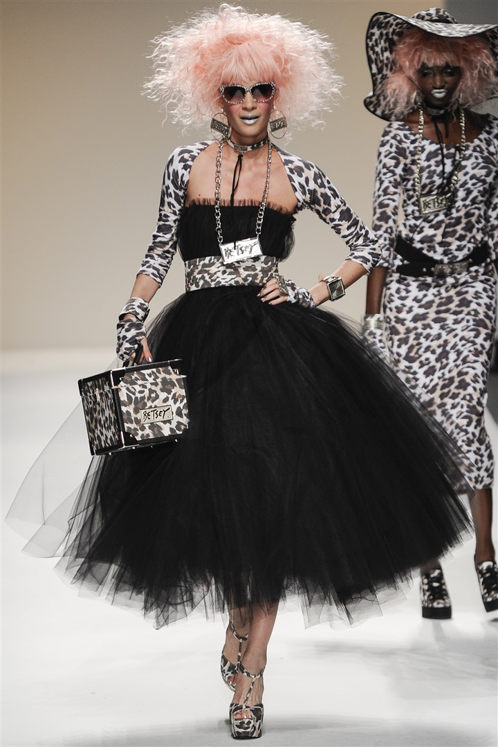 Betsey Johnson 2014 İlkbahar/Yaz