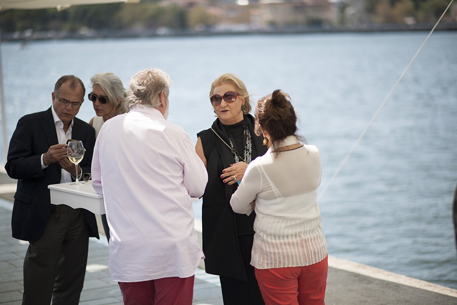 ArtInternational İstanbul açıldı. 