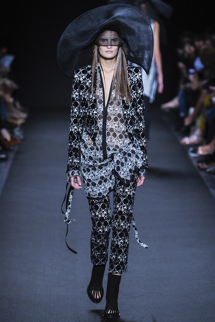 Ann Demeulemeester 2014 İlkbahar/Yaz