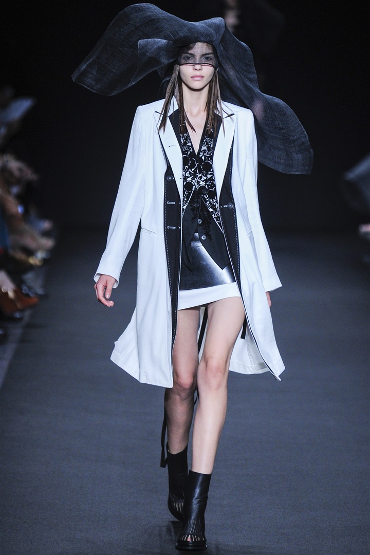 Ann Demeulemeester 2014 İlkbahar/Yaz