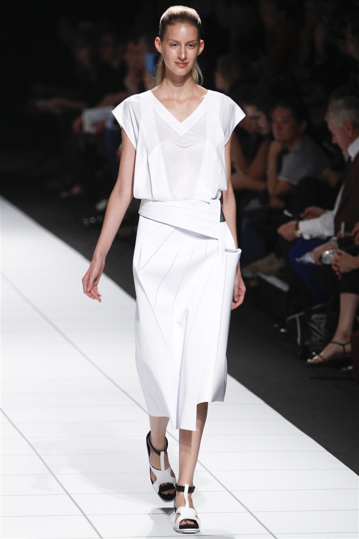 Issey Miyake 2014 İlkbahar/Yaz