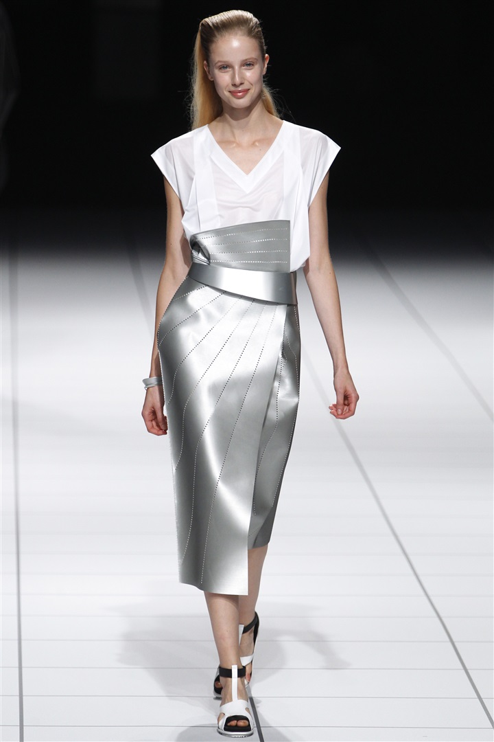 Issey Miyake 2014 İlkbahar/Yaz