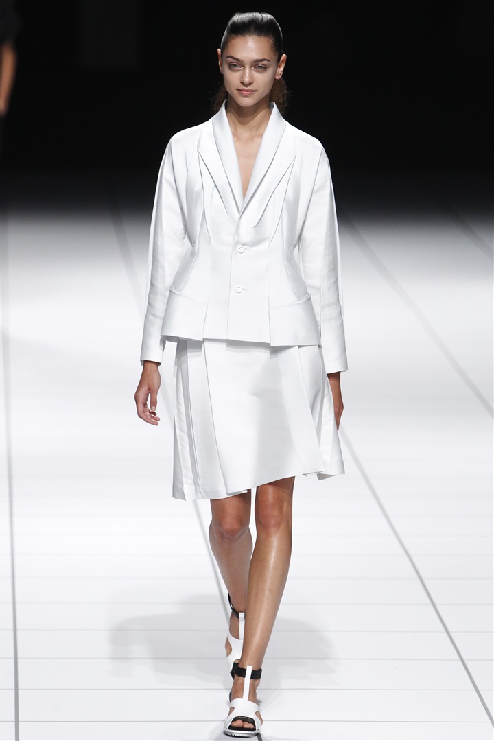 Issey Miyake 2014 İlkbahar/Yaz