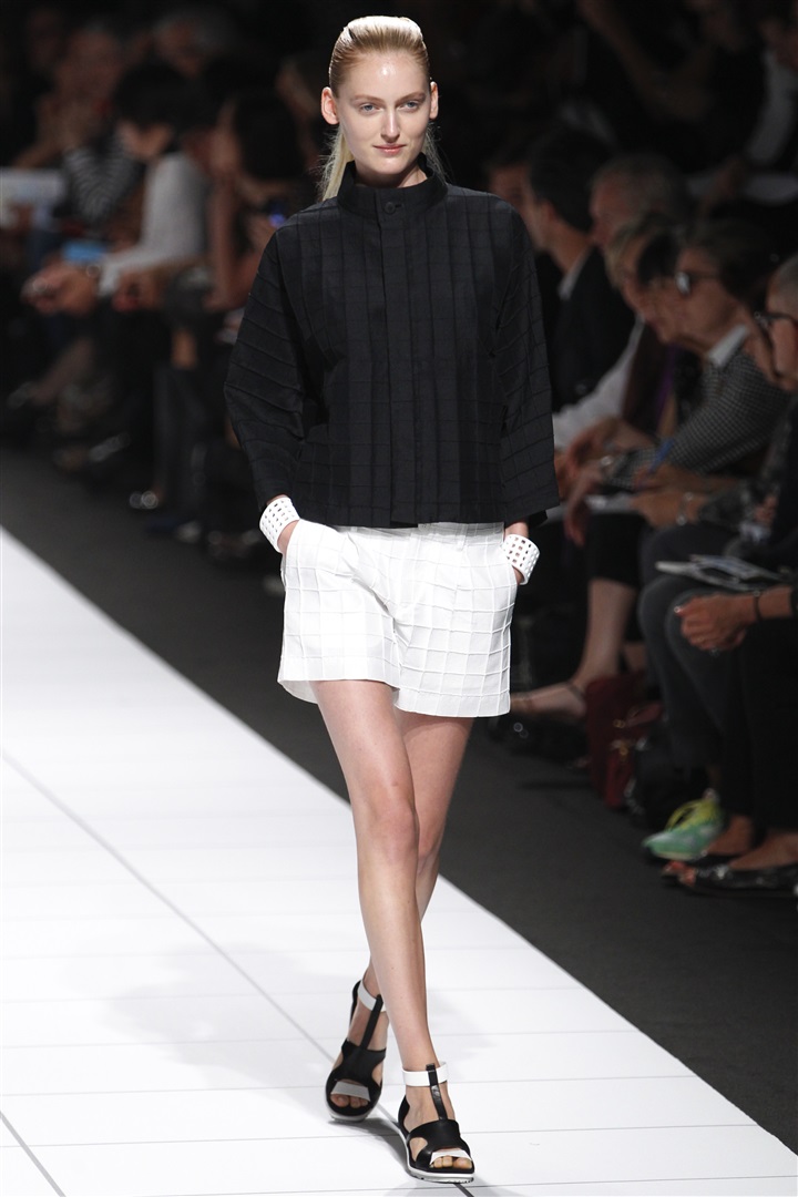 Issey Miyake 2014 İlkbahar/Yaz