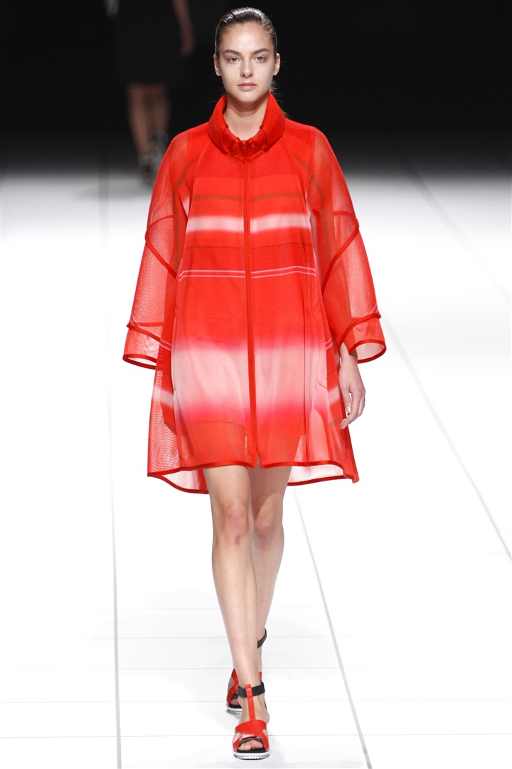 Issey Miyake 2014 İlkbahar/Yaz