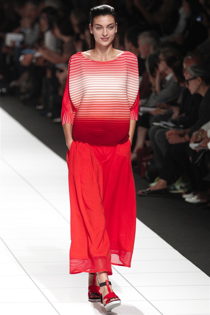 Issey Miyake 2014 İlkbahar/Yaz