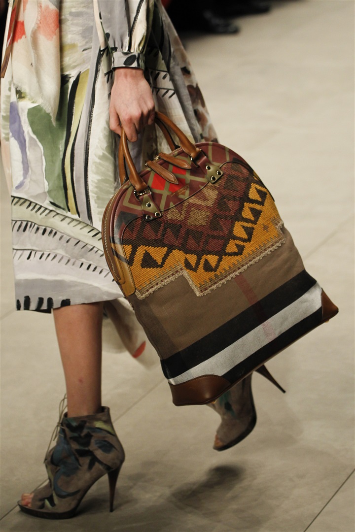 Burberry Prorsum 2014-2015 Sonbahar/Kış Detay