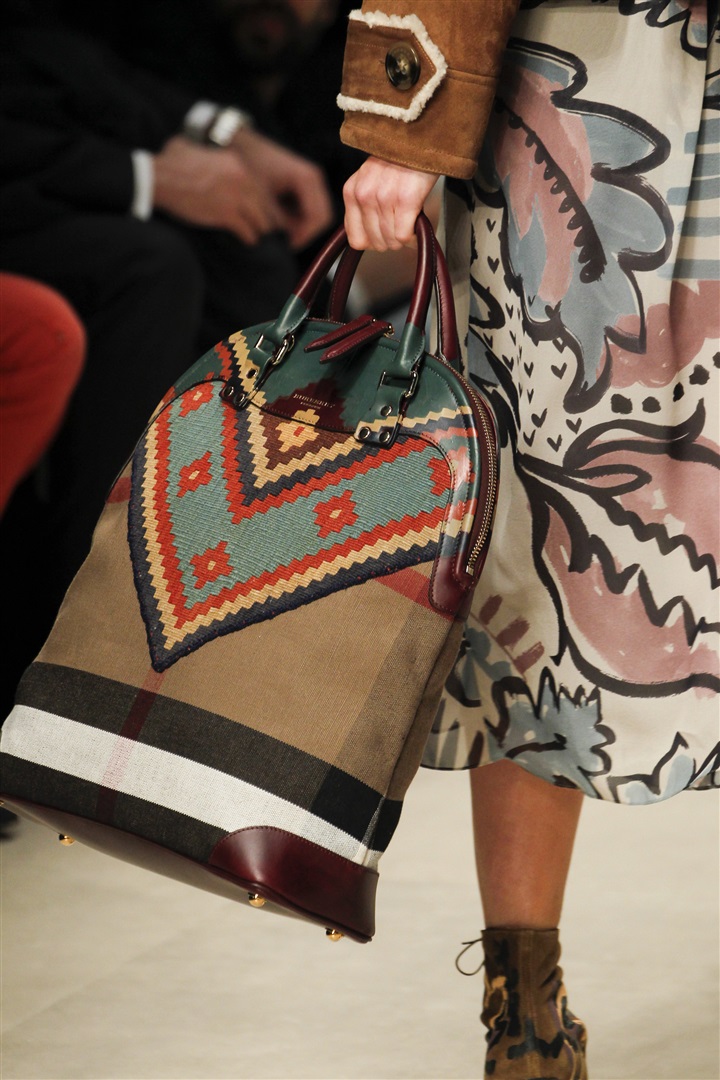 Burberry Prorsum 2014-2015 Sonbahar/Kış Detay