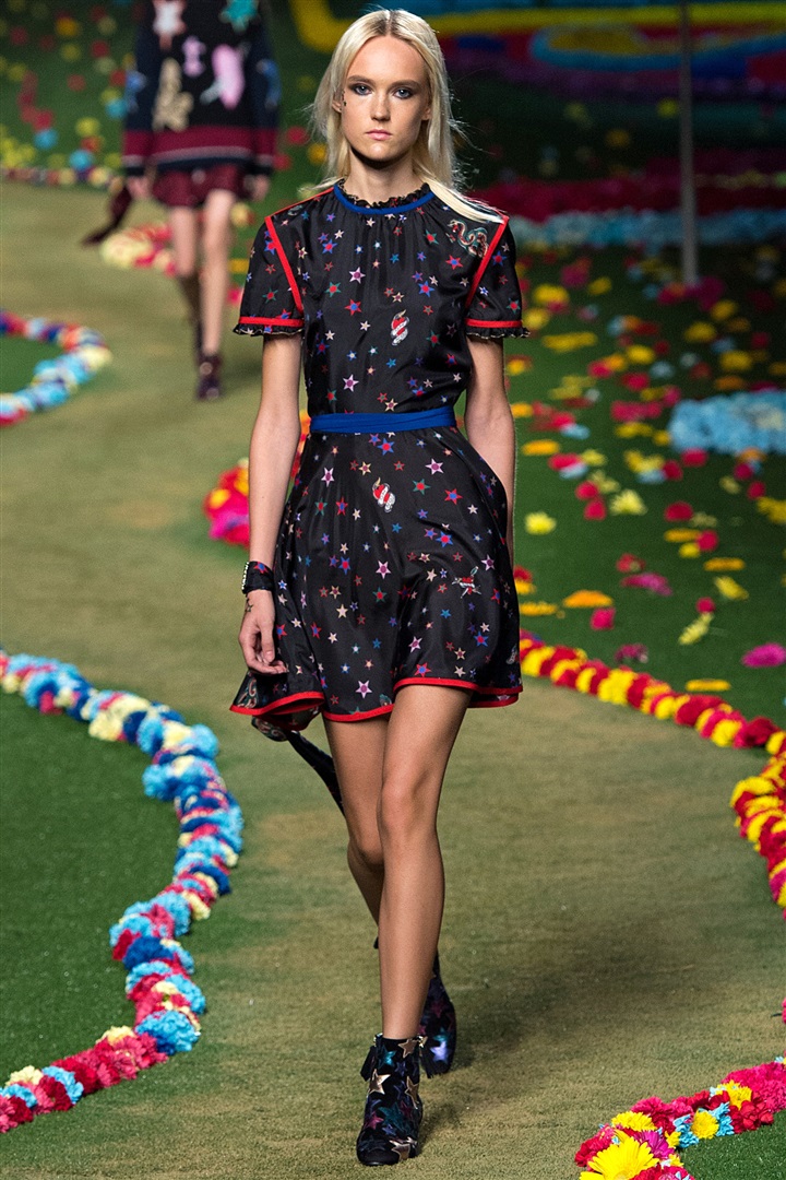 Tommy Hilfiger 2015 İlkbahar/Yaz