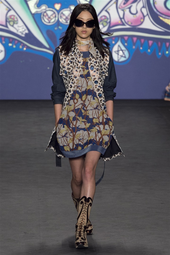 Anna Sui 2015 İlkbahar/Yaz