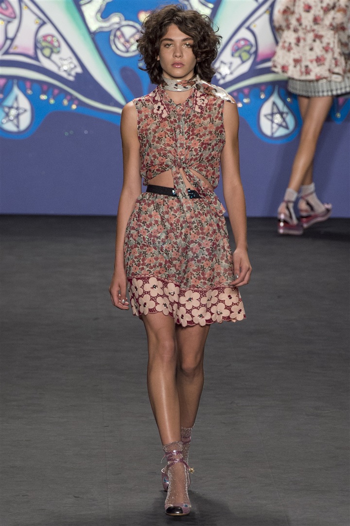 Anna Sui 2015 İlkbahar/Yaz