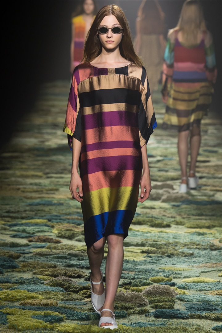 Dries Van Noten 2015 İlkbahar/Yaz