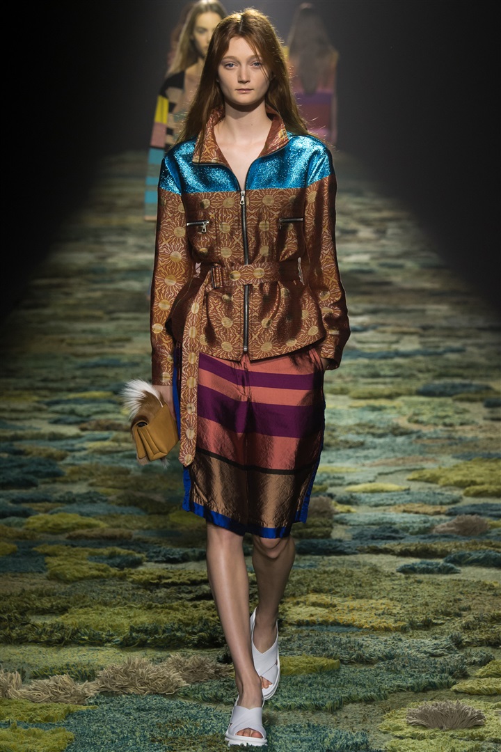 Dries Van Noten 2015 İlkbahar/Yaz