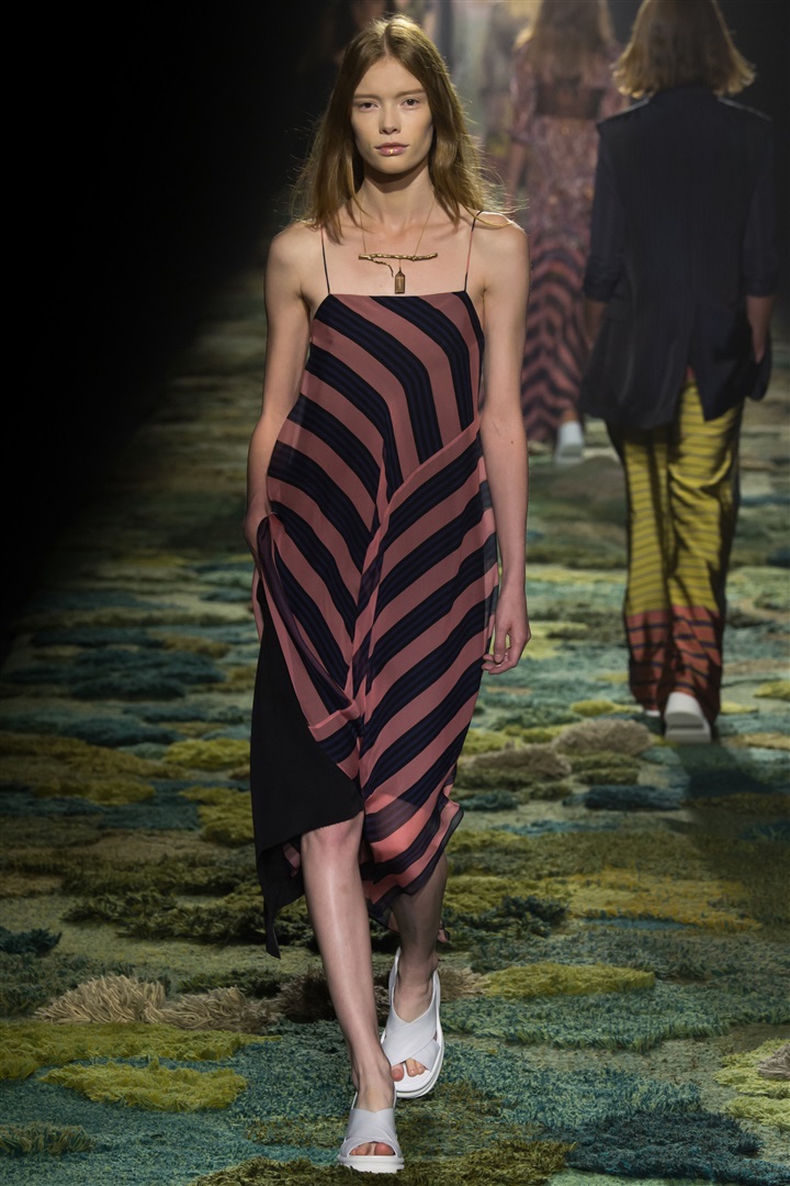 Dries Van Noten 2015 İlkbahar/Yaz