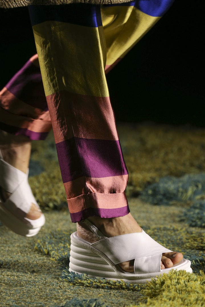 Dries Van Noten 2015 İlkbahar/Yaz Detay