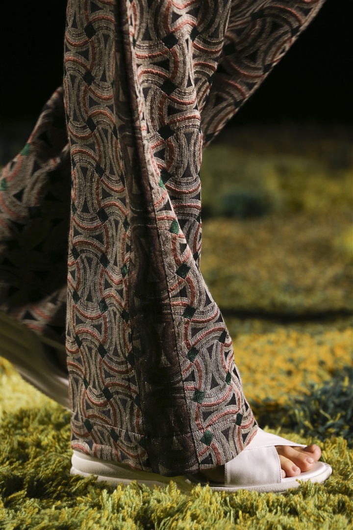 Dries Van Noten 2015 İlkbahar/Yaz Detay