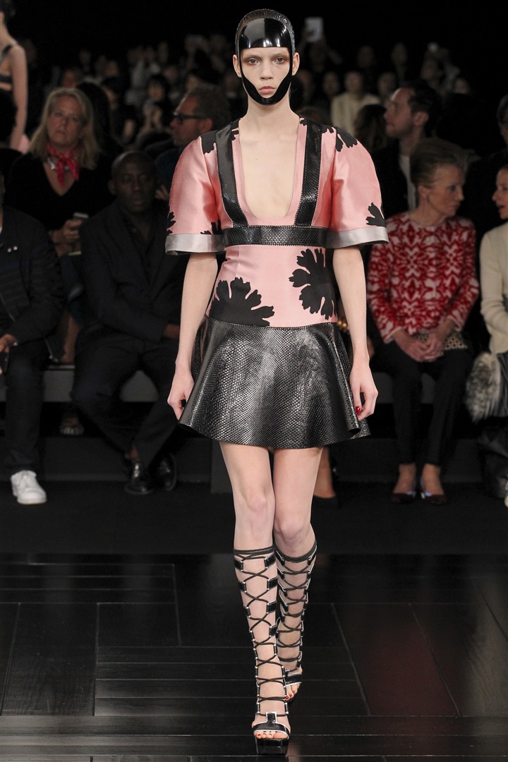 Alexander McQueen 2015 İlkbahar/Yaz