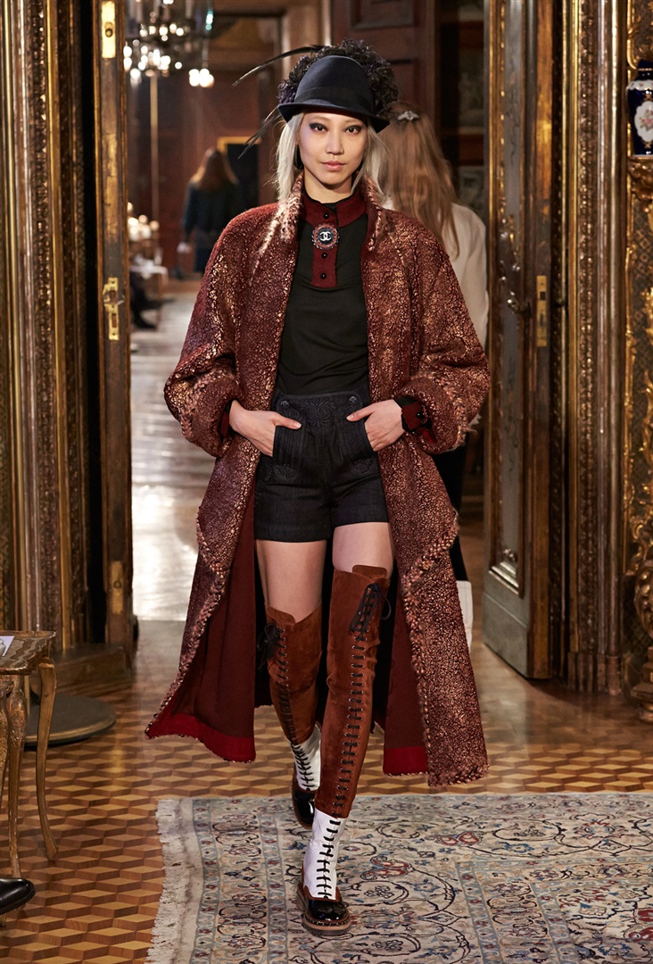 Chanel Métiers d'Art  2015 Pre-Fall