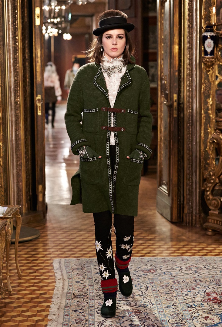 Chanel Métiers d'Art  2015 Pre-Fall