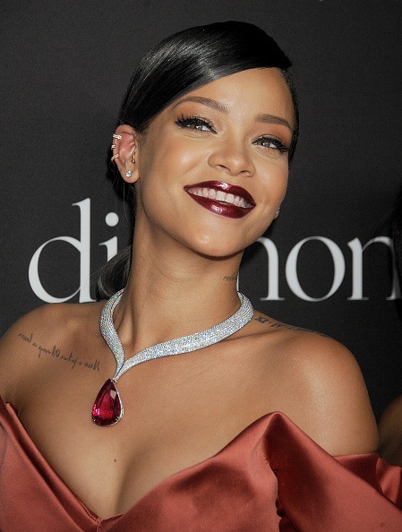 Rihanna'nın Diamond Ball Şıklığı 