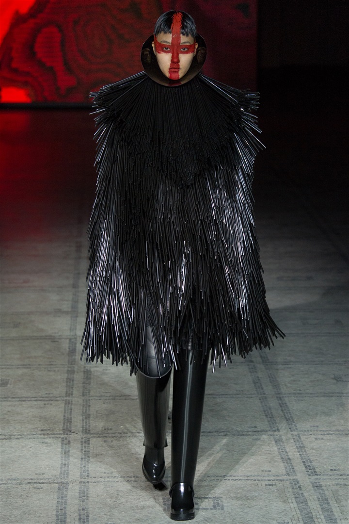 Gareth Pugh 2015-2016 Sonbahar/Kış