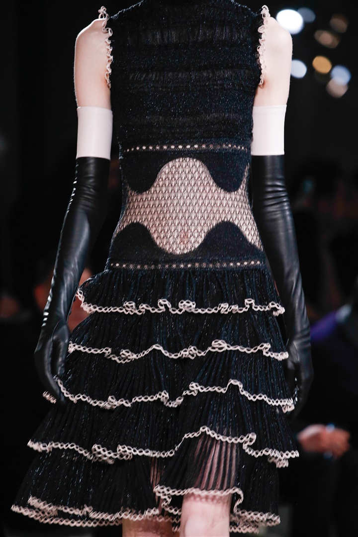 Alexander McQueen 2015-2016 Sonbahar/Kış Detay