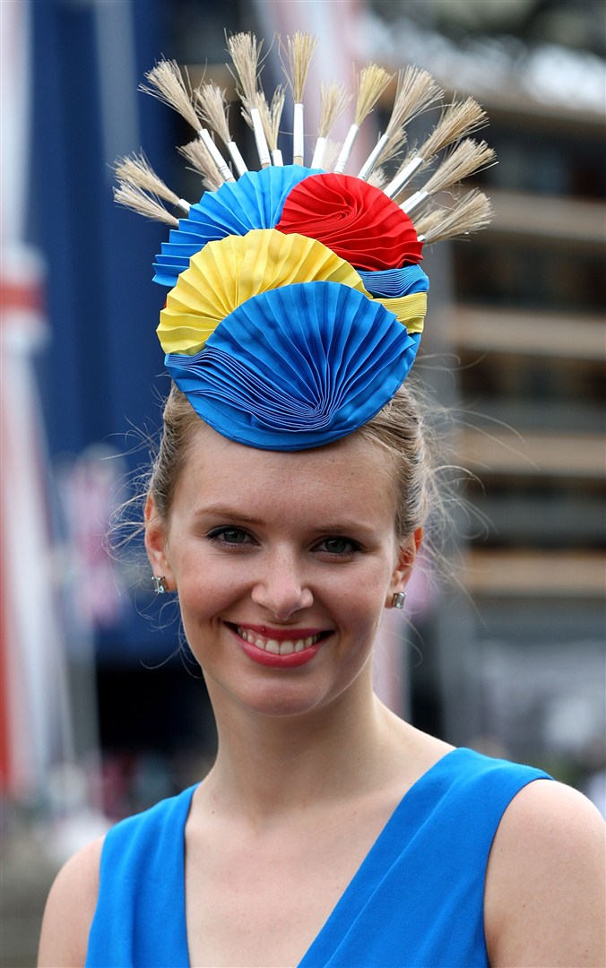 Royal Ascot, Gazi Koşusu ya da plaj. Bu şapkalarla altılıyı tutturmak çok kolay.

