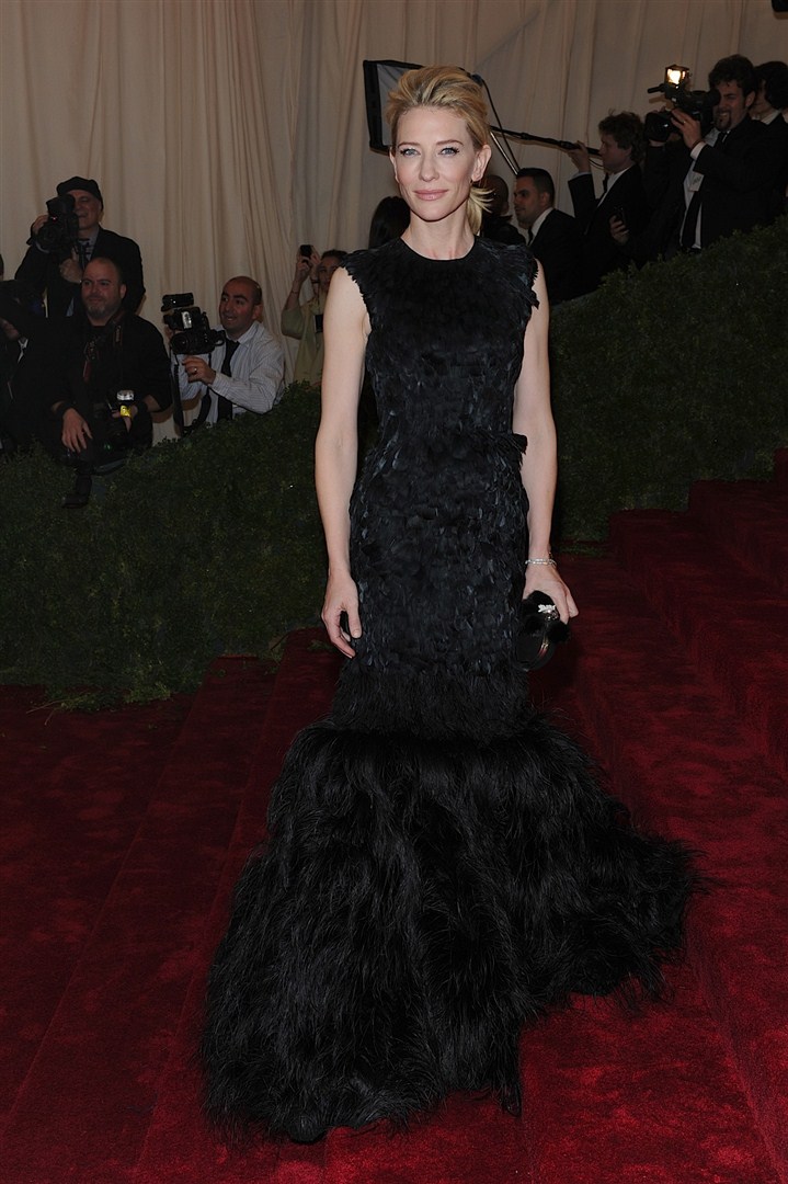 2012 Met Gala'nın konukları siyah renk tercihleriyle bu sezona ilham veriyorlar. 