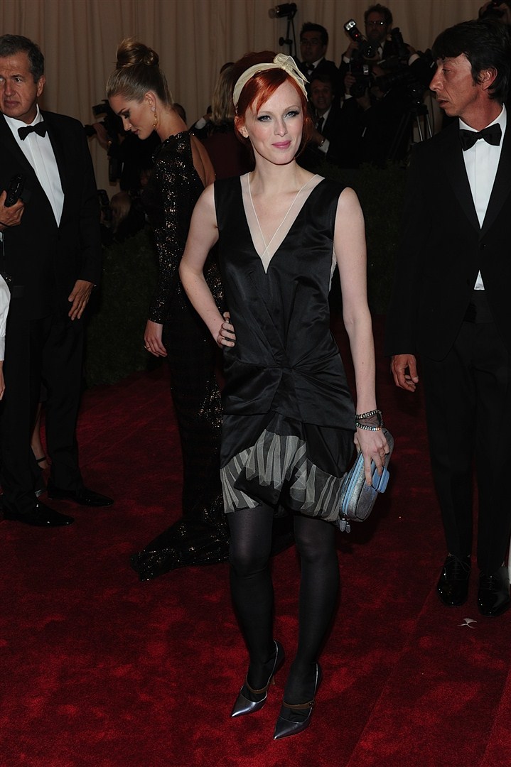 2012 Met Gala'nın konukları siyah renk tercihleriyle bu sezona ilham veriyorlar. 