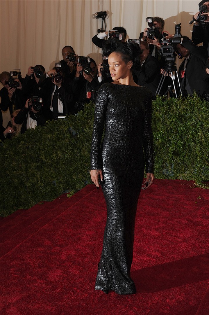 2012 Met Gala'nın konukları siyah renk tercihleriyle bu sezona ilham veriyorlar. 